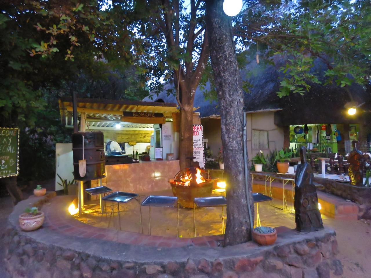 Victoria Falls Backpackers Lodge Exterior photo